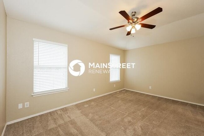 Photo - 3 Bedroom Pet-Friendly Home in Universal City, TX with Main Street Renewal