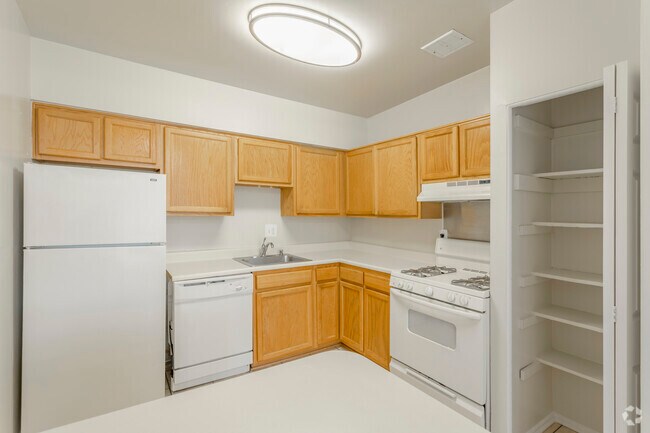 3 BR, 2 BA - 1,075 SF