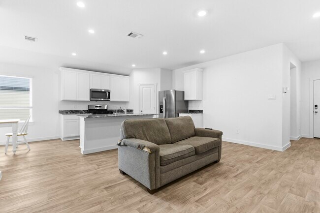 Photo - 4031 Waving Willow Wy