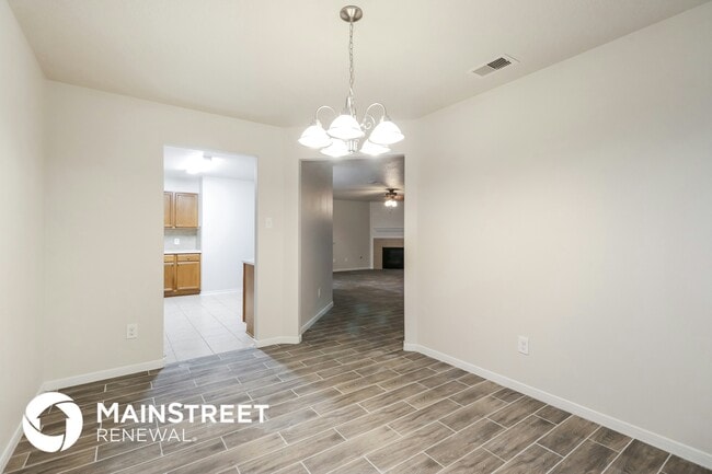 Photo - 16700 Foursquare Dr