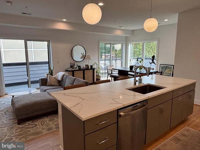 Building Photo - 2234 11th St NW Unit 303