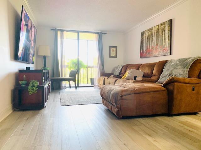 Photo - 737 SE 1st Way Unit 306