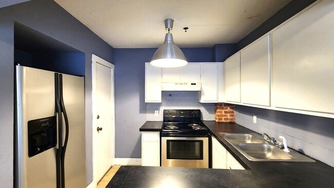 Photo - 1 Bed 1 Bath in Guernsey Park Pl Addn-steps from the Paseo District Unit 514 NW 27th St, Apt 4