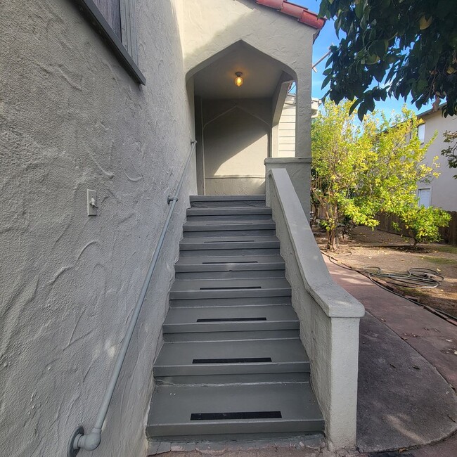 Photo - 950 Fremont St Unidad Fremont 950 #H