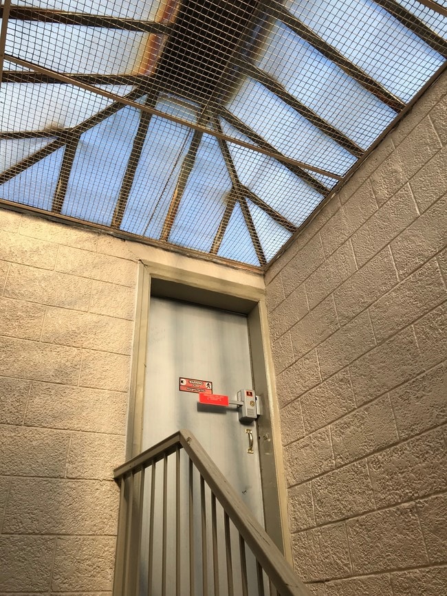 Photo - 2450 Fuller St