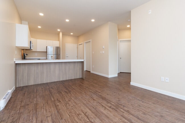 Photo - 1085 Goldstream Ave