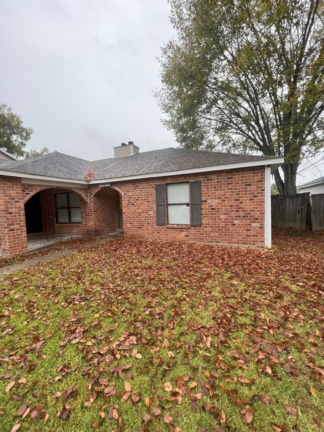 Photo - 3-bedroom, 2-bathroom home located in the ...