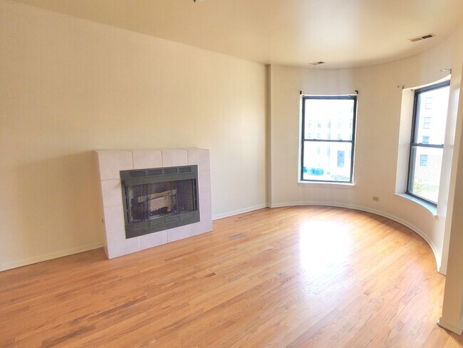 Photo - 4615 S Michigan Ave Unit 2S