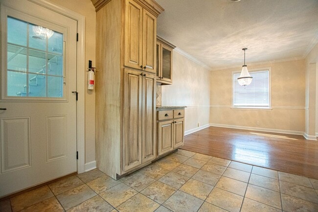 Photo - Three Bedroom off of Madison!