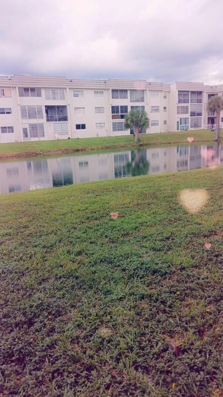 Photo - 8300 Sunrise Lakes Blvd Unidad 104