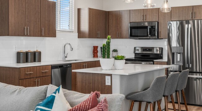 Photo - 6326 S 47th Dr