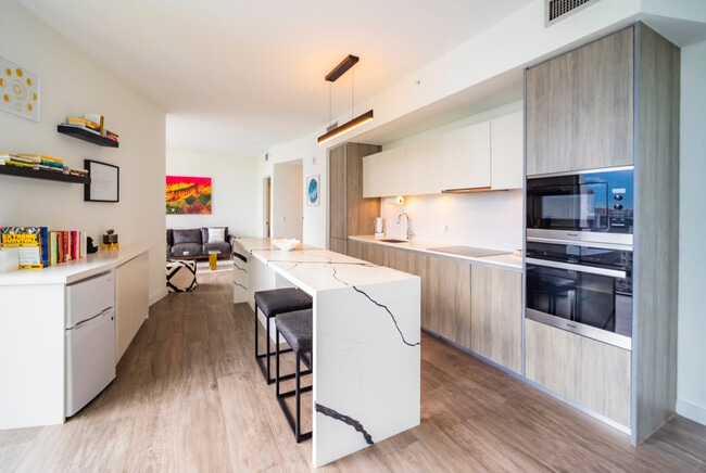 Photo - 2900 NE 7th Ave Unidad 1509