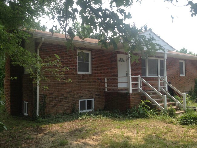 Photo - 6111 Mechanicsville Tpke