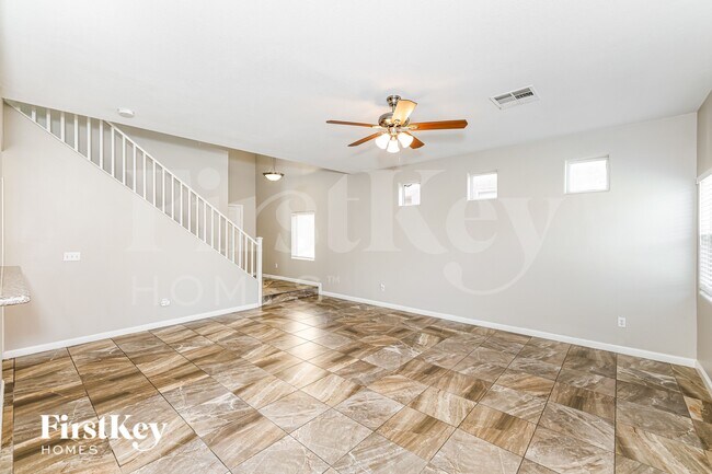 Photo - 528 E Brown Breeches Ave
