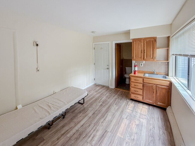 Photo - Quaint Furnished Affordable Studio in Townhome Community.  All utilities included! Unit 104