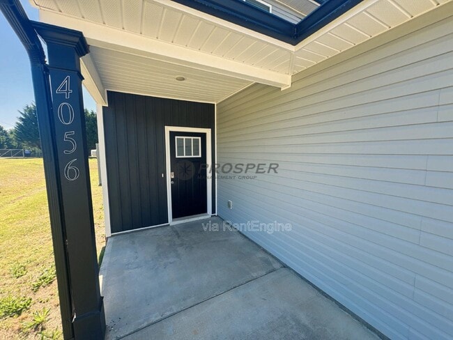 Photo - 4056 Parris Bridge Rd