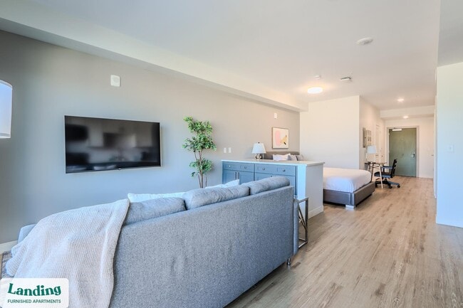 Photo - 210 E Green St Unit 805