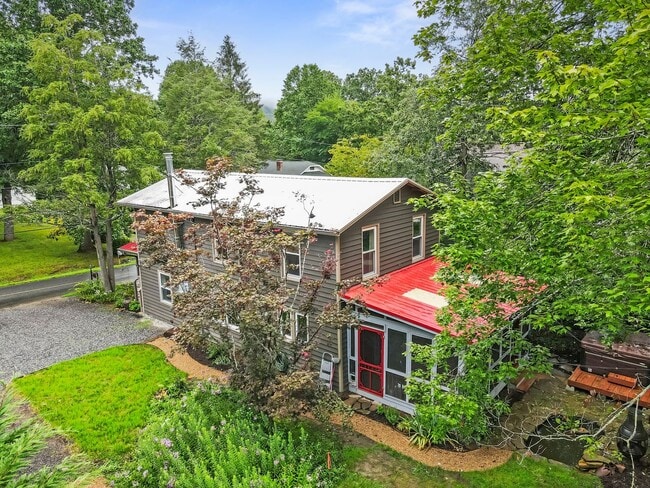 Photo - Charming Black Mountain Rental!