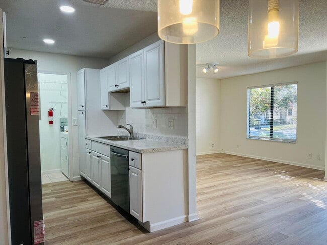 Photo - 11877 Sturbridge Ln