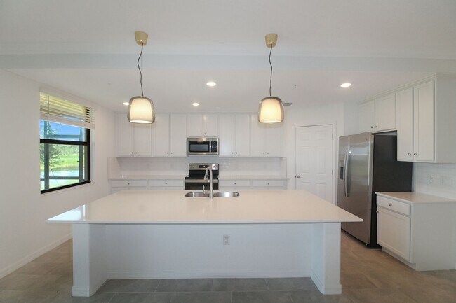 Photo - Sarasota National Annual Condo for Rent Unit 102