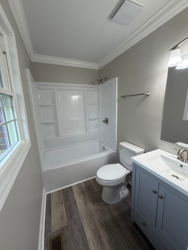 Photo - 2141 Leavensworth Rd