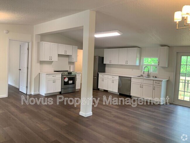Building Photo - 862 Providence Church Rd Rental