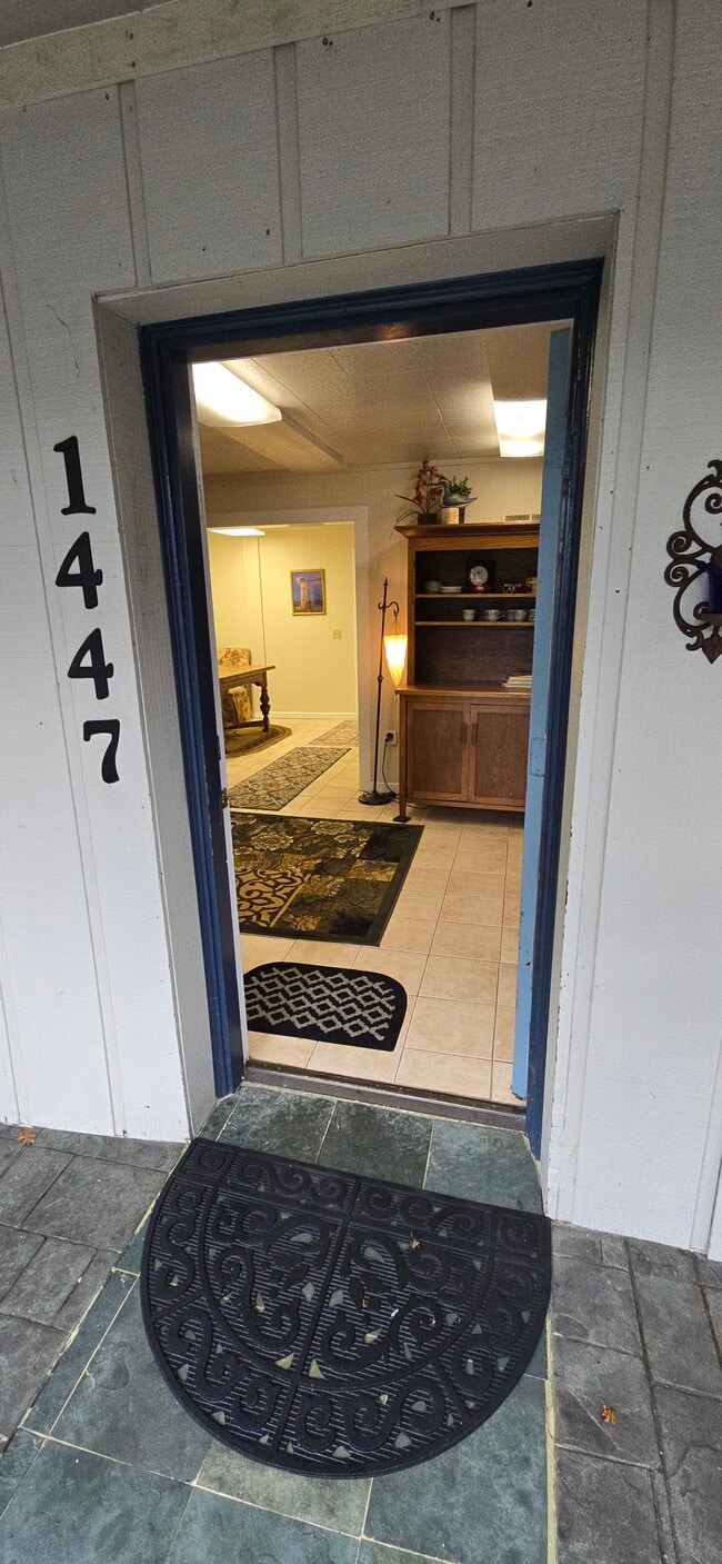 Photo - 1447 Lincoln Way Unit 1447