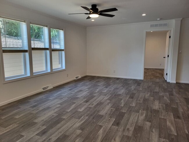 1116 Lake Terrace Rd