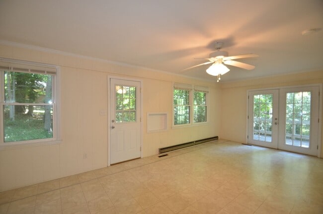 Photo - Three Bedroom Home Near UNC