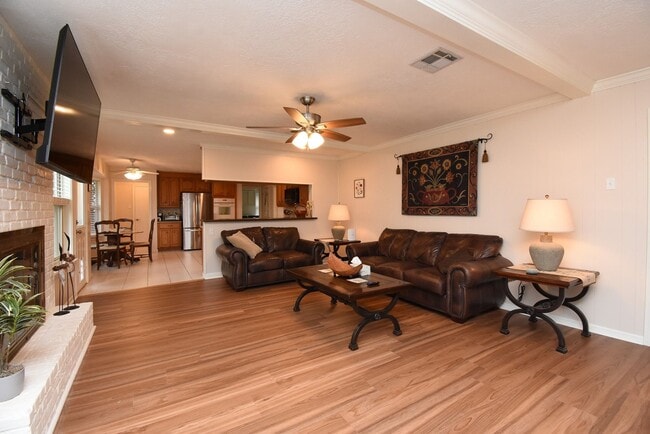 Photo - 7907 Aleta Dr