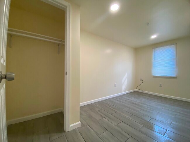 2710 Dothan Plz Unit 1
