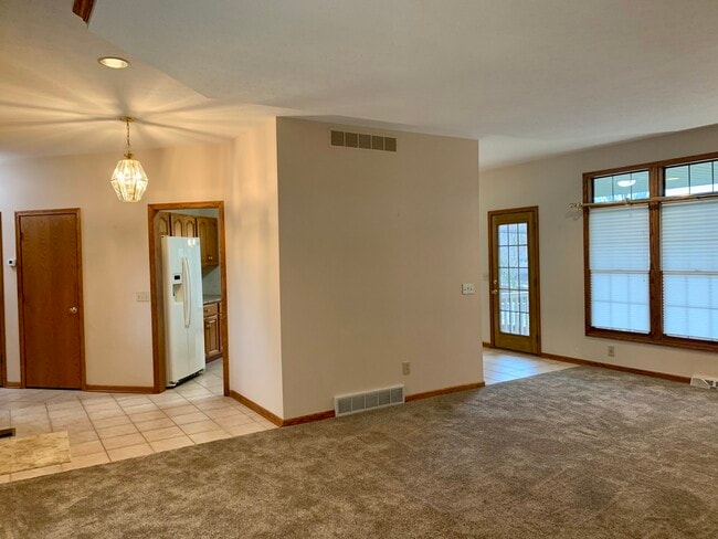 Photo - 2014 E Main St