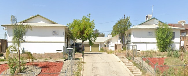 Building Photo - 2 Bedroom Bakersfield Beauty! Unit 610 Columbus St. #F Rental
