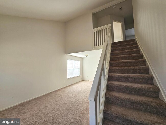 Photo - 38 Heatherfield Way