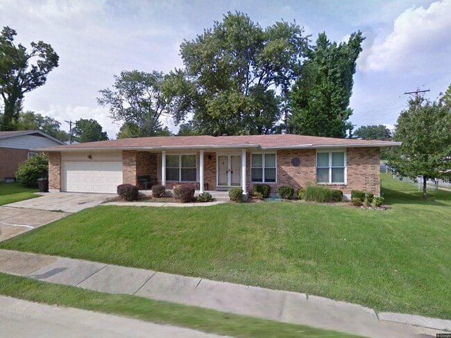 Building Photo - 11003 Fawnhaven Dr