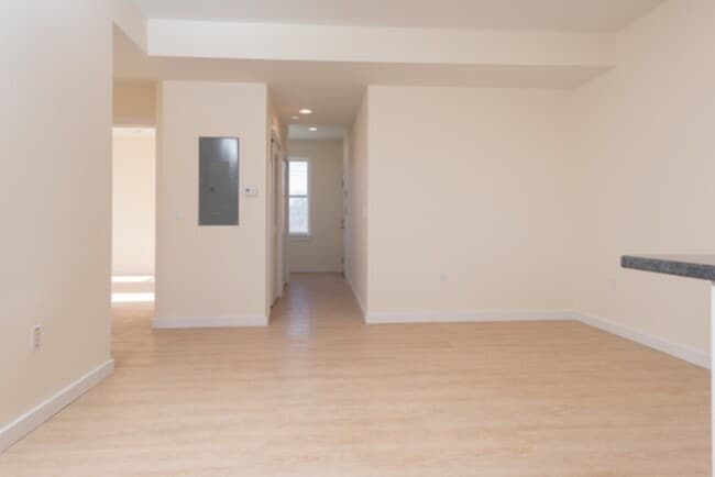 Photo - 1315-17 N 16th St Unidad B