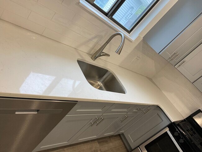 Photo - 60-62-62 Nonantum St Unit 2
