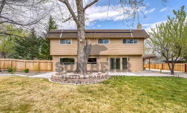 Photo - 4 Bedroom in Reno!!!  Great Location!