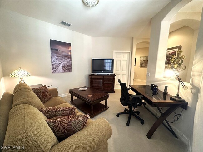 Photo - 1634 Tarpon Bay Dr S Unidad 202