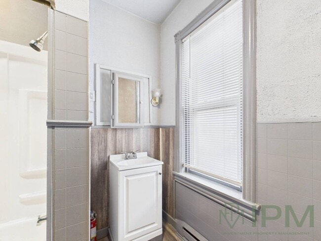 Photo - 734 Lehman St Unit 2