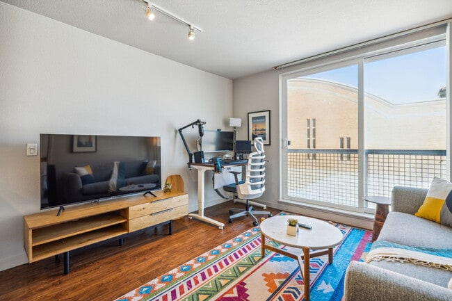 Photo - 2000 Post St Unidad SI FL4-ID1507049P