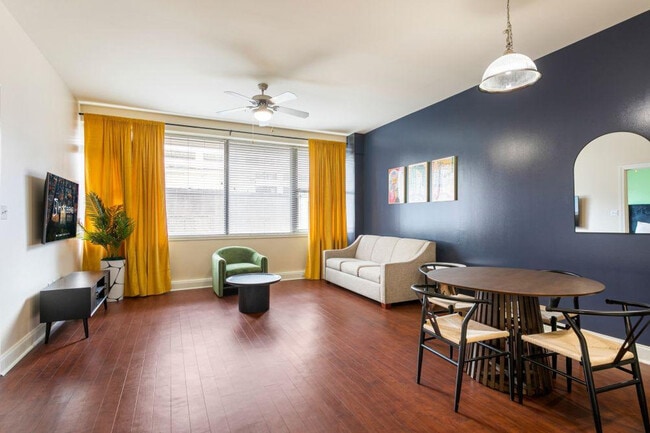 Building Photo - 925 Common St Unit ID1267801P Rental