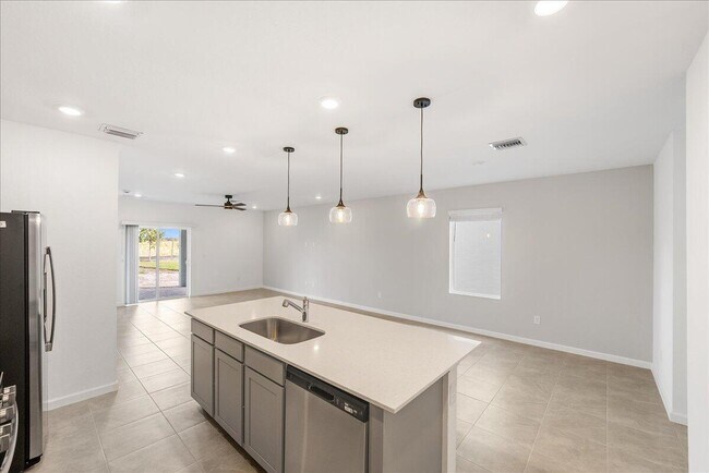 Photo - 11177 Fernbrook Dr