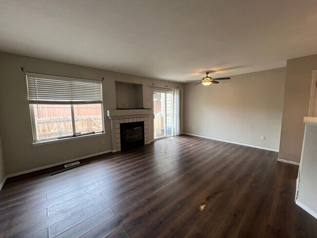 Photo - 3 Bedrooms 2.5 Bedroom Townhome in Quail Run Coming Soon!