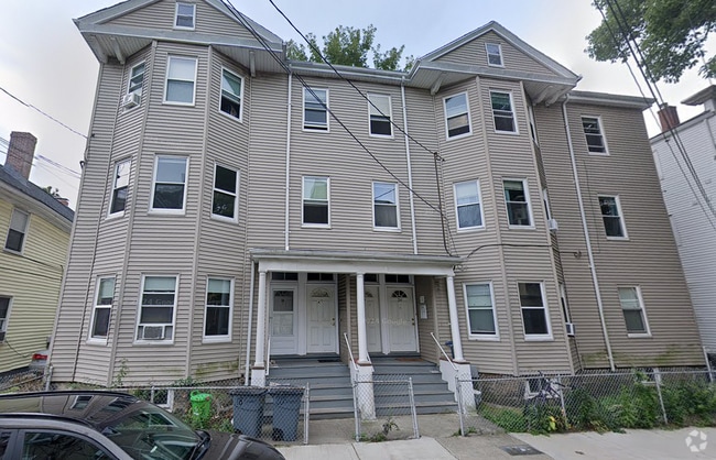 Building Photo - 22 Bynner St Unit 2 Rental