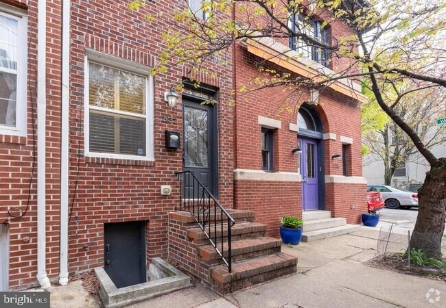 Building Photo - 2132 Cambridge St Rental