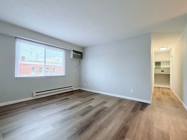 Photo - Riverview Tower Apartments