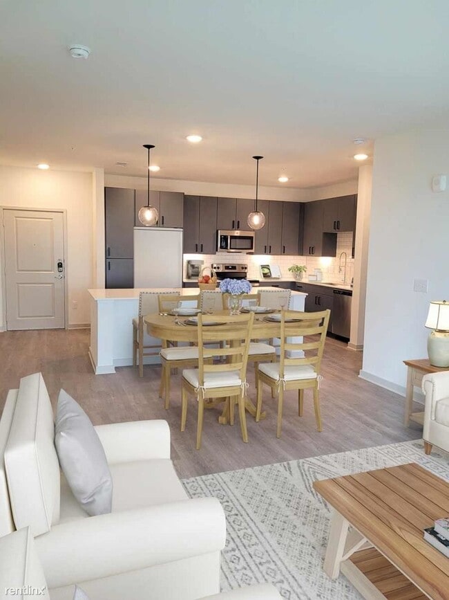 Photo - 2 br, 2 bath Condo - 2670 S A.W. Grimes Bl...