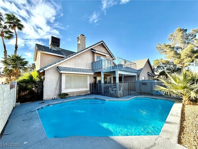 Building Photo - 1663 Duarte Dr