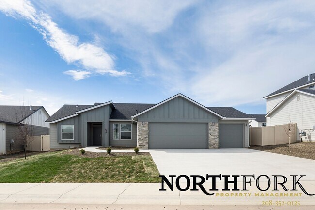 Stunning New Home in Star - Stunning New Home in Star